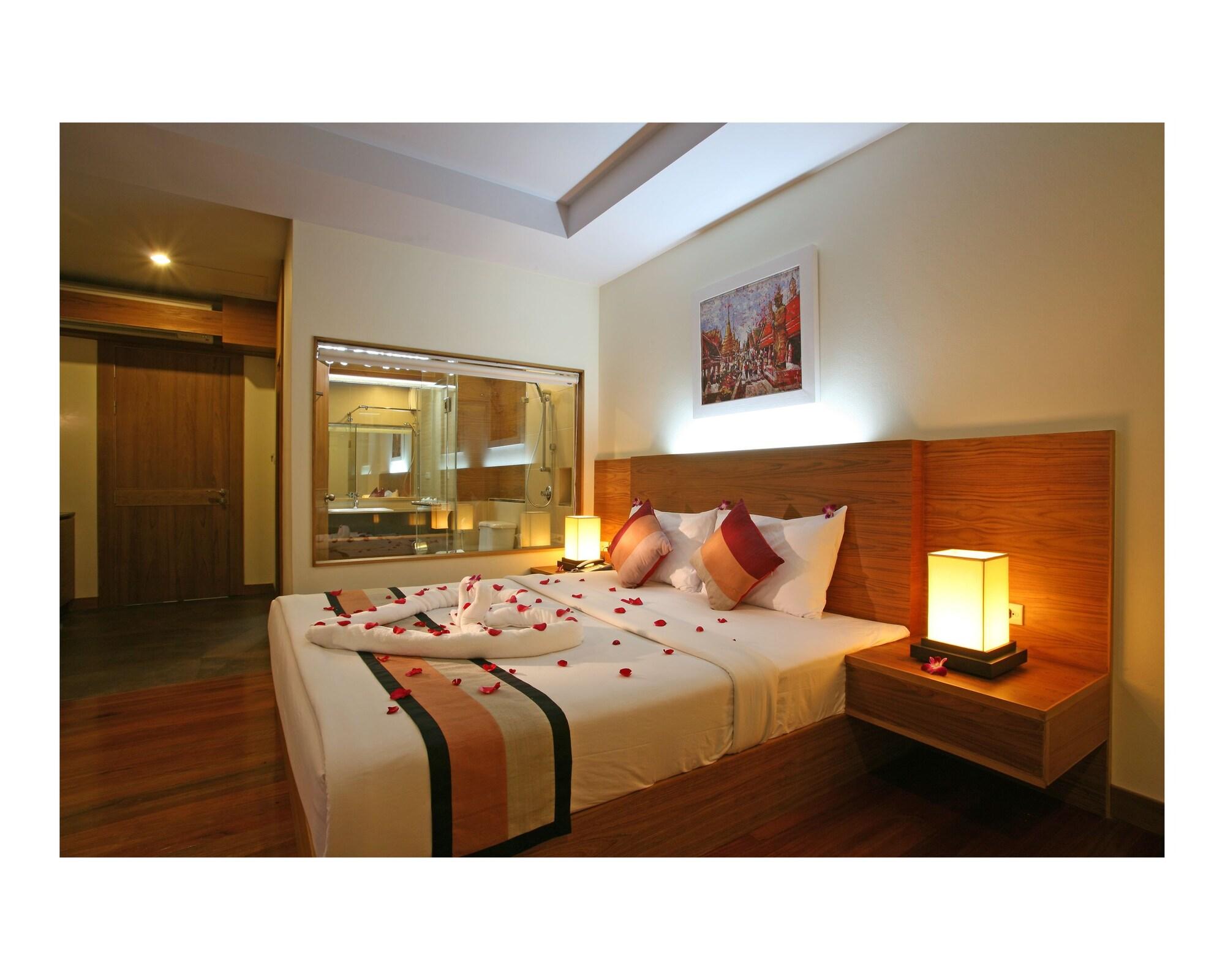 Baan Saikao Plaza Hotel & Service Apartment Koh Chang Exterior photo