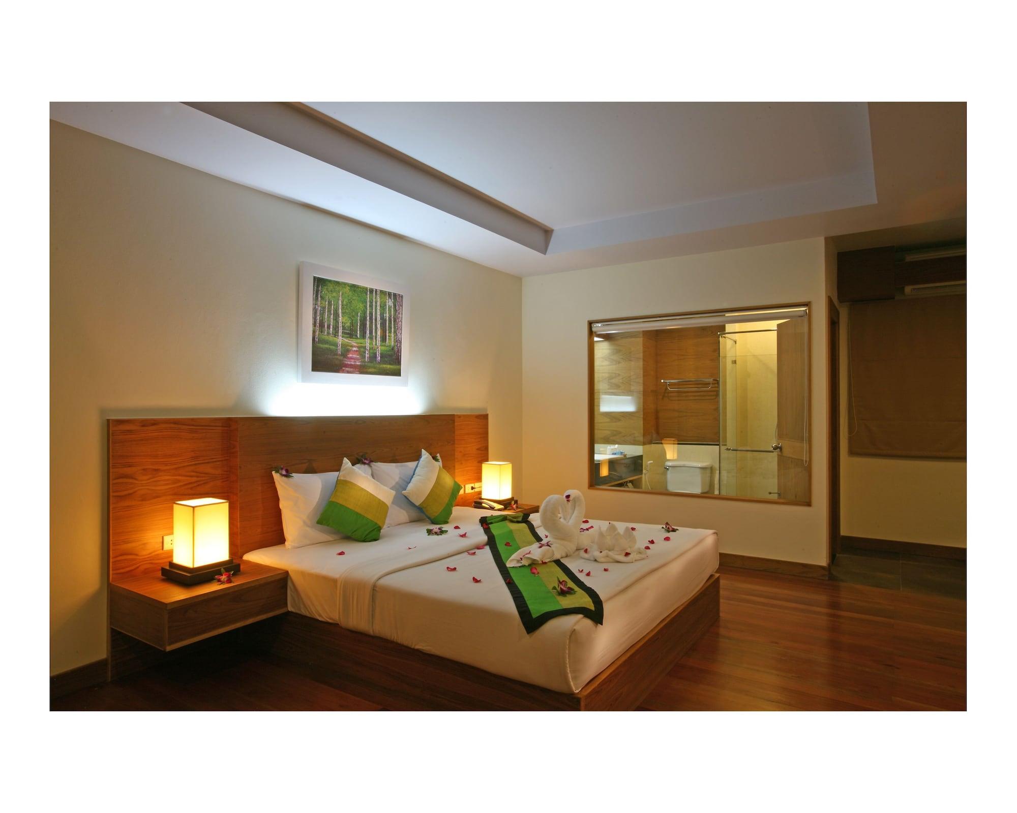 Baan Saikao Plaza Hotel & Service Apartment Koh Chang Exterior photo