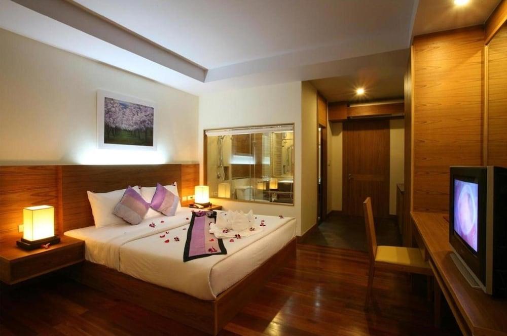 Baan Saikao Plaza Hotel & Service Apartment Koh Chang Exterior photo