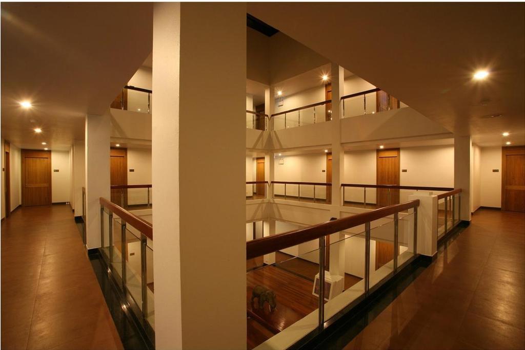 Baan Saikao Plaza Hotel & Service Apartment Koh Chang Exterior photo